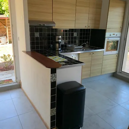 Holiday home Magnifique Bas De Deux Situe Pres Des Plages Et Du Golf Saint-Briac-sur-Mer
